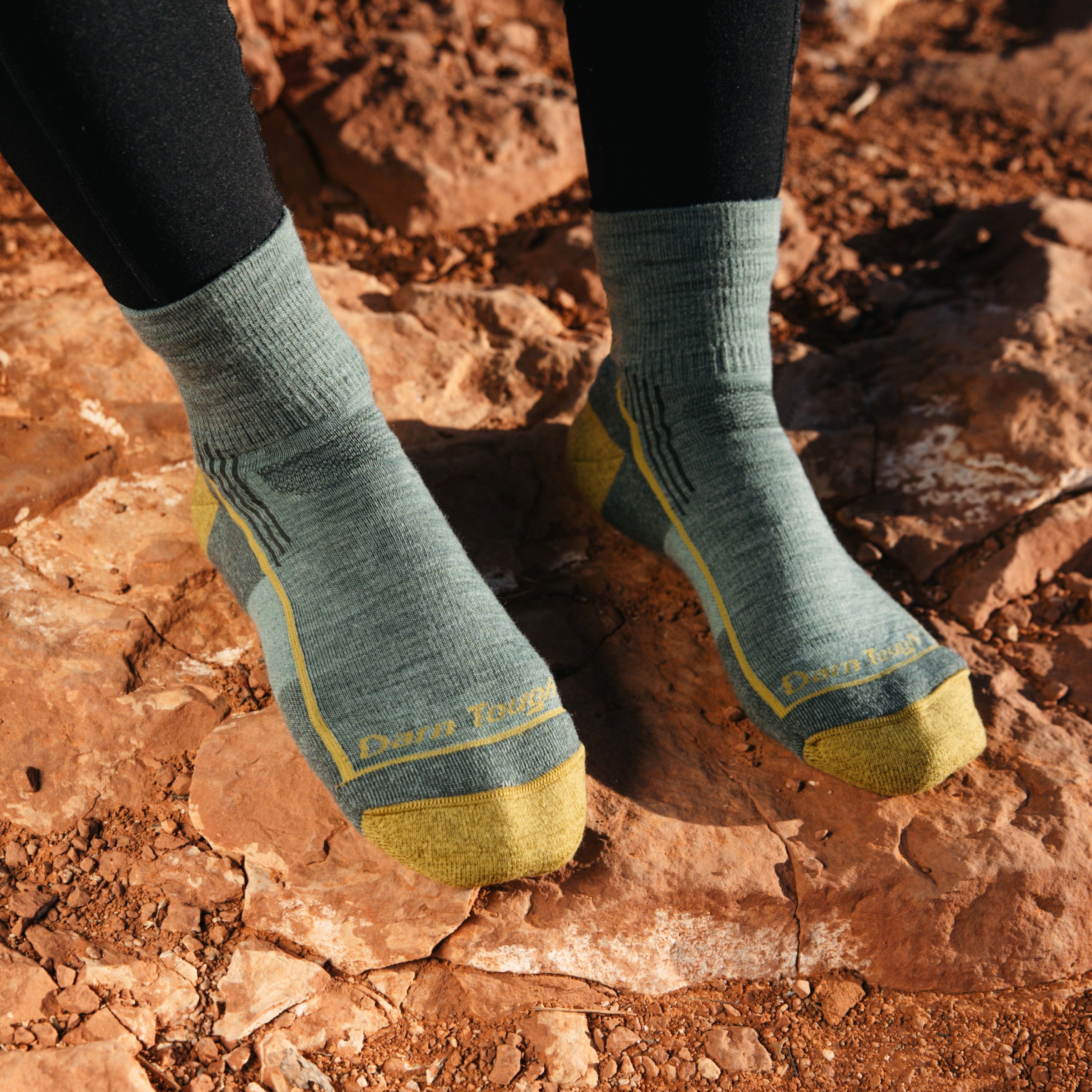 Women's Hiker Quarter Midweight Hiking Socks - Image 5