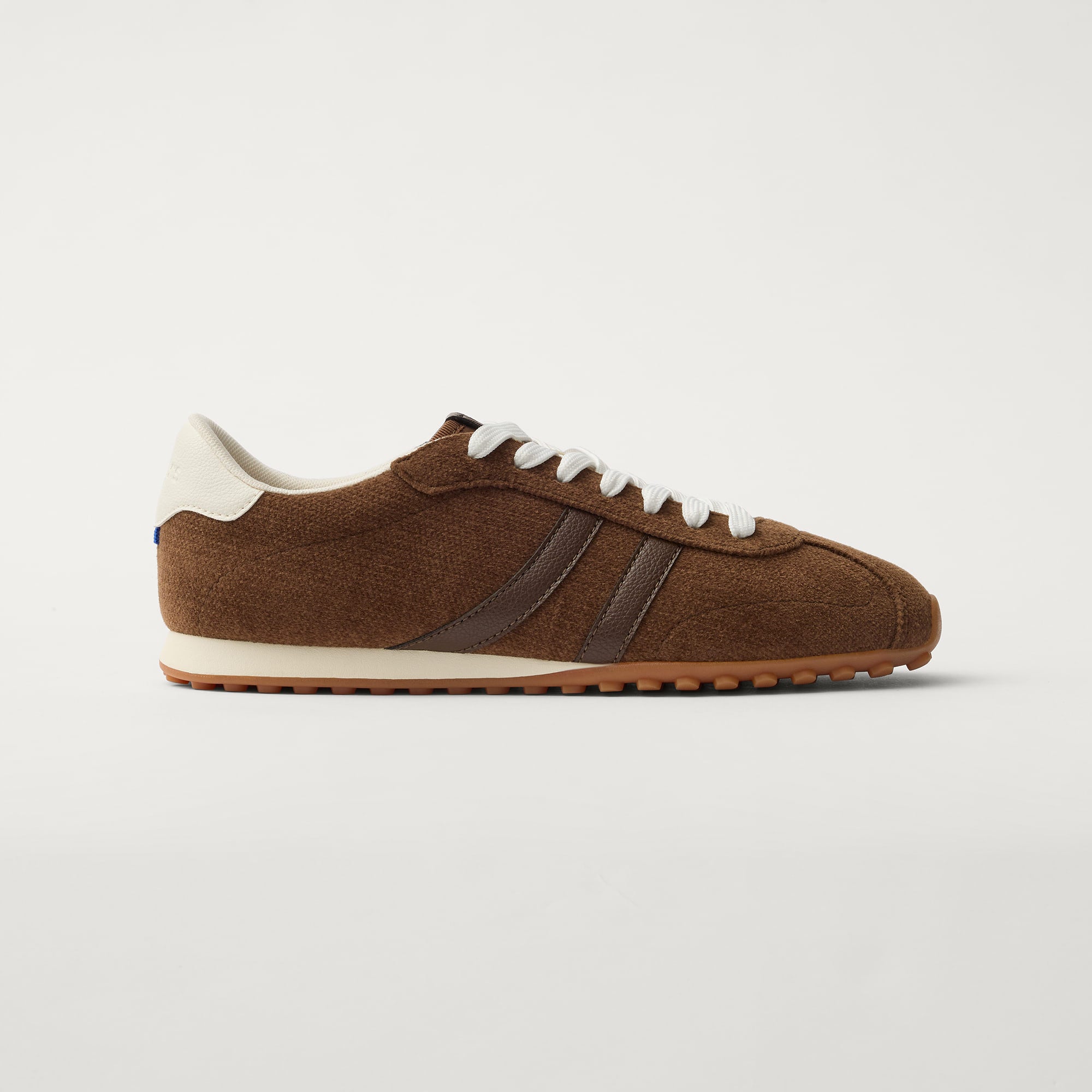The Ivy Sneaker - ReVelvet™ Cinnamon - Image 3